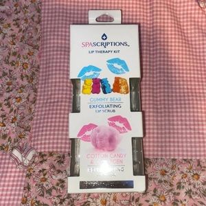 NWOT🆕Gummy Bear Exfoliating Lip Scrub